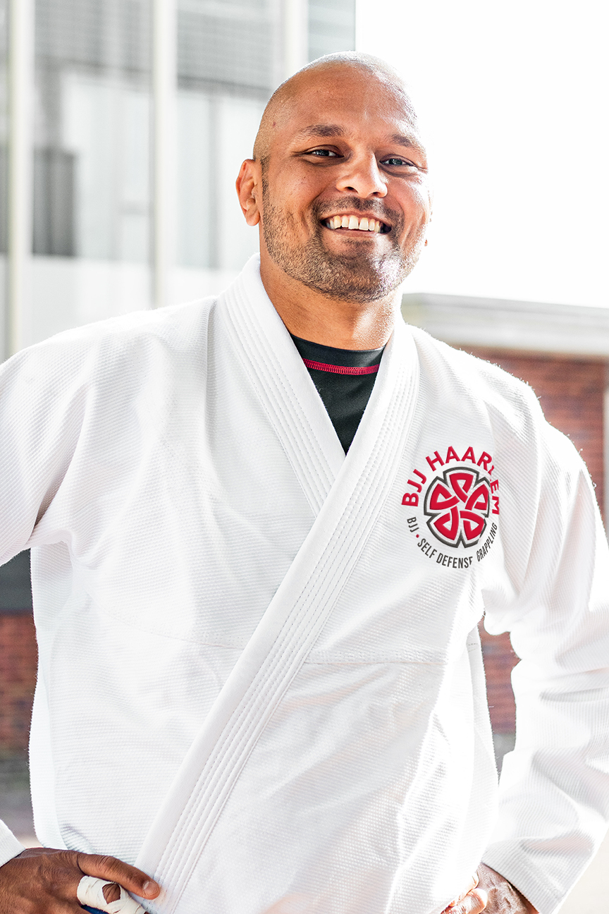 leroy-soesman_instructeur_haarlem-bjj-logo_braziliaans-jiu-jitsu-grappling_nogi_zelfverdediging-selfdefense